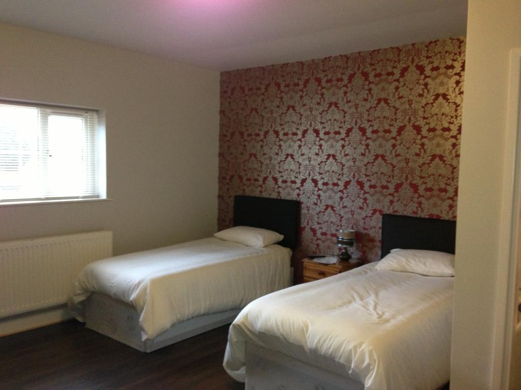 The Norfolk Arms, Chapeltown Hotel Sheffield Room photo