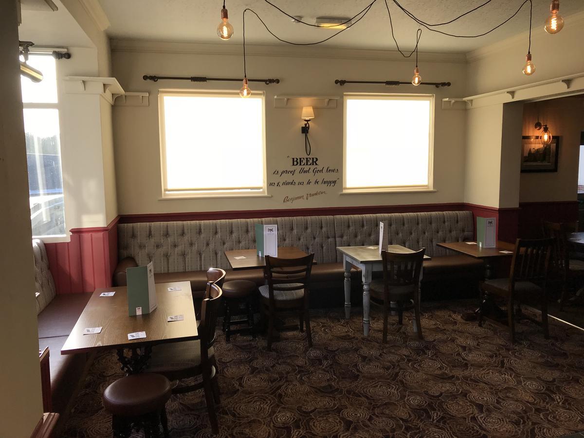 The Norfolk Arms, Chapeltown Hotel Sheffield Exterior photo